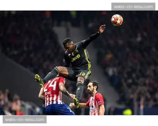 极端天气导致马竞vs尤文图斯比赛中断十五分钟